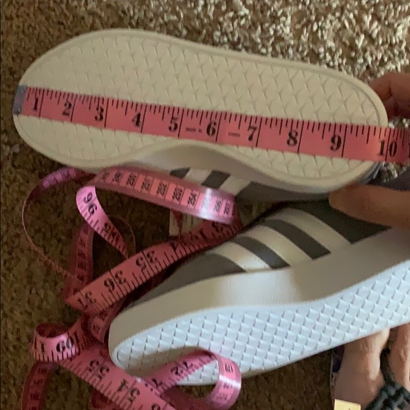 Adidas gray shoes size 4 - Picture 8 of 8